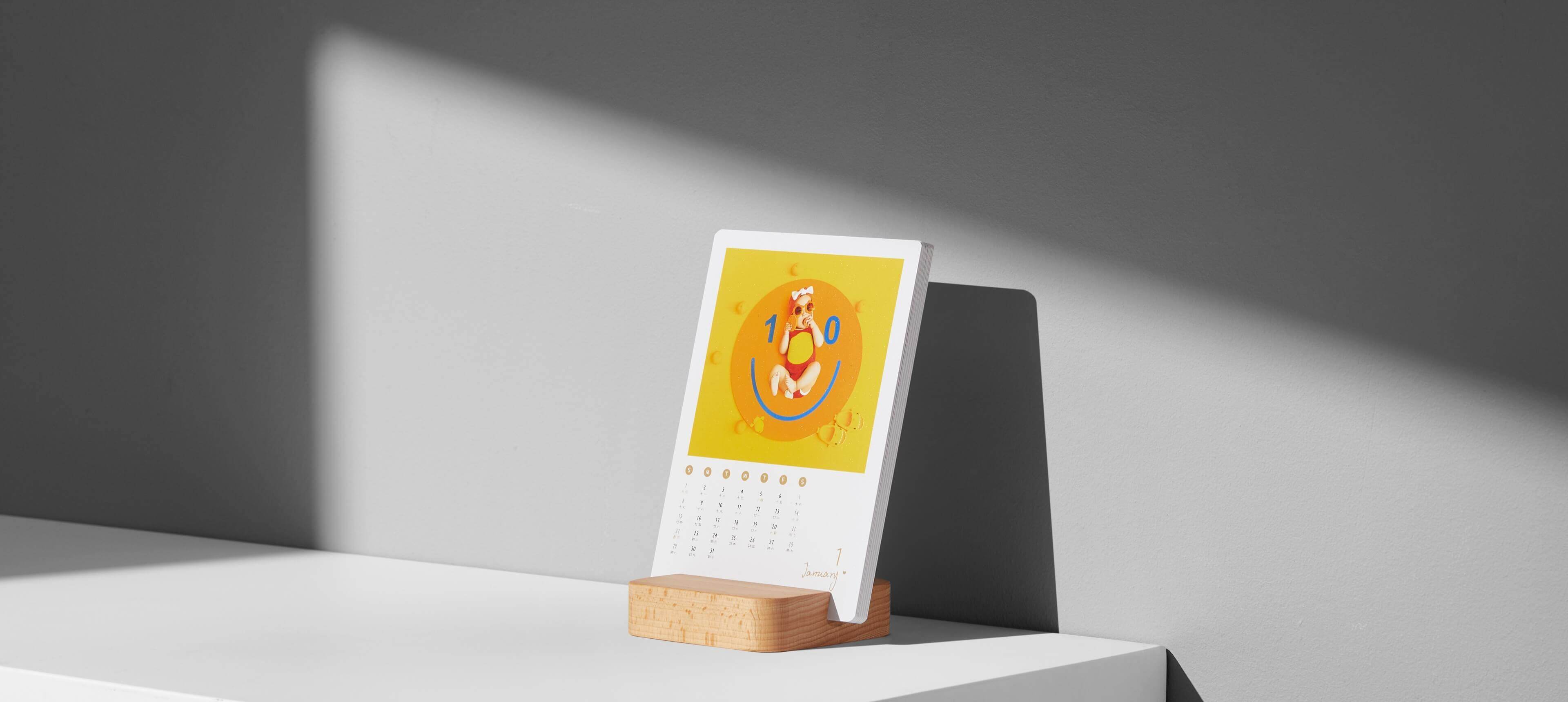 实木底座与精美日历卡片结合